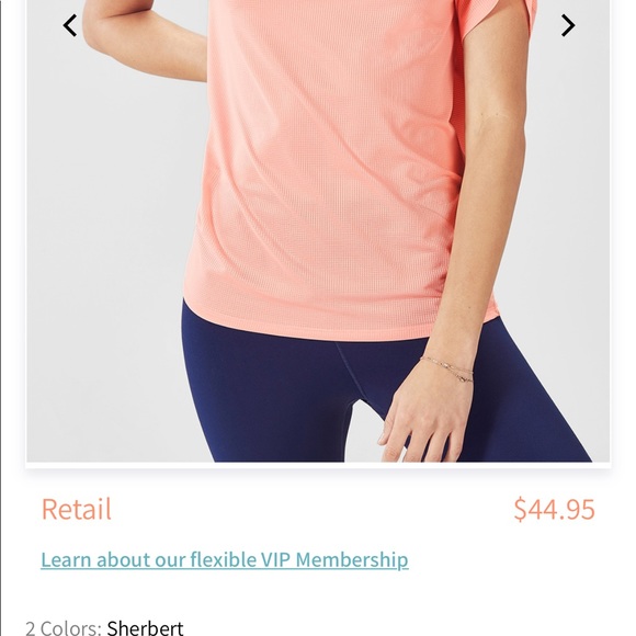 Light work out tee with cinchable short sleeves. - Picture 3 of 3